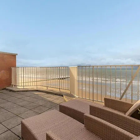 10 Hoog Aan Zee Apartmán *